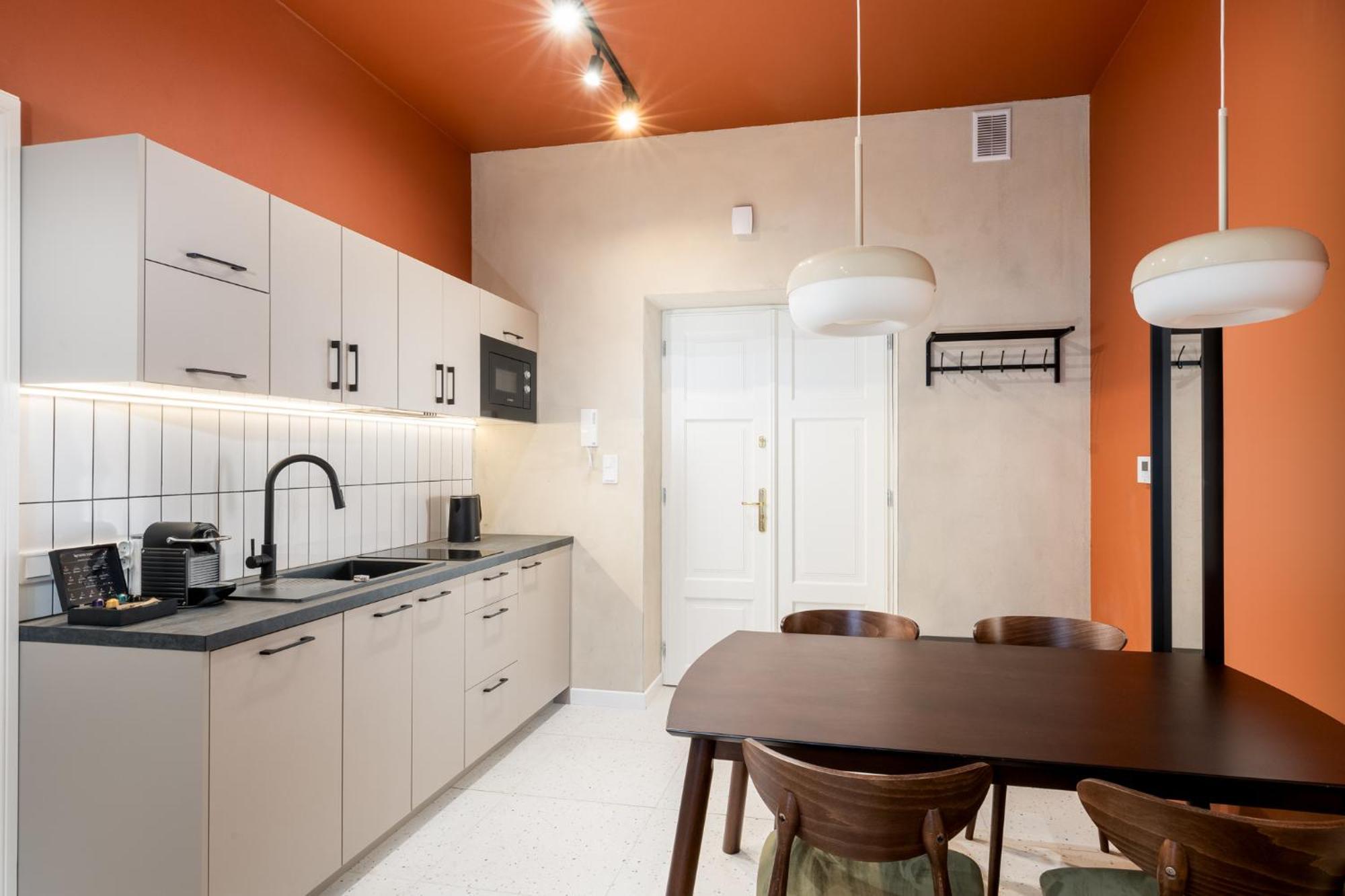 1898 Parkside Boutique Residence Краков Экстерьер фото
