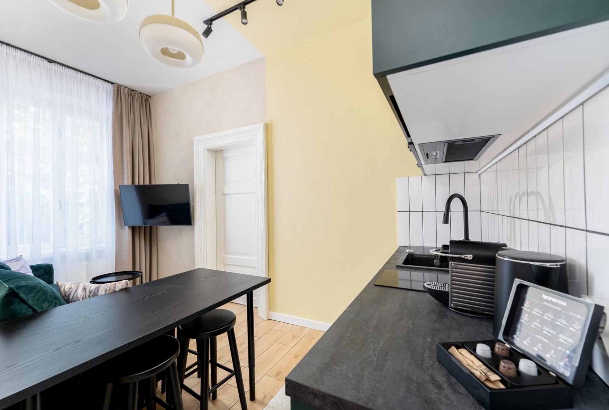 1898 Parkside Boutique Residence Краков Экстерьер фото
