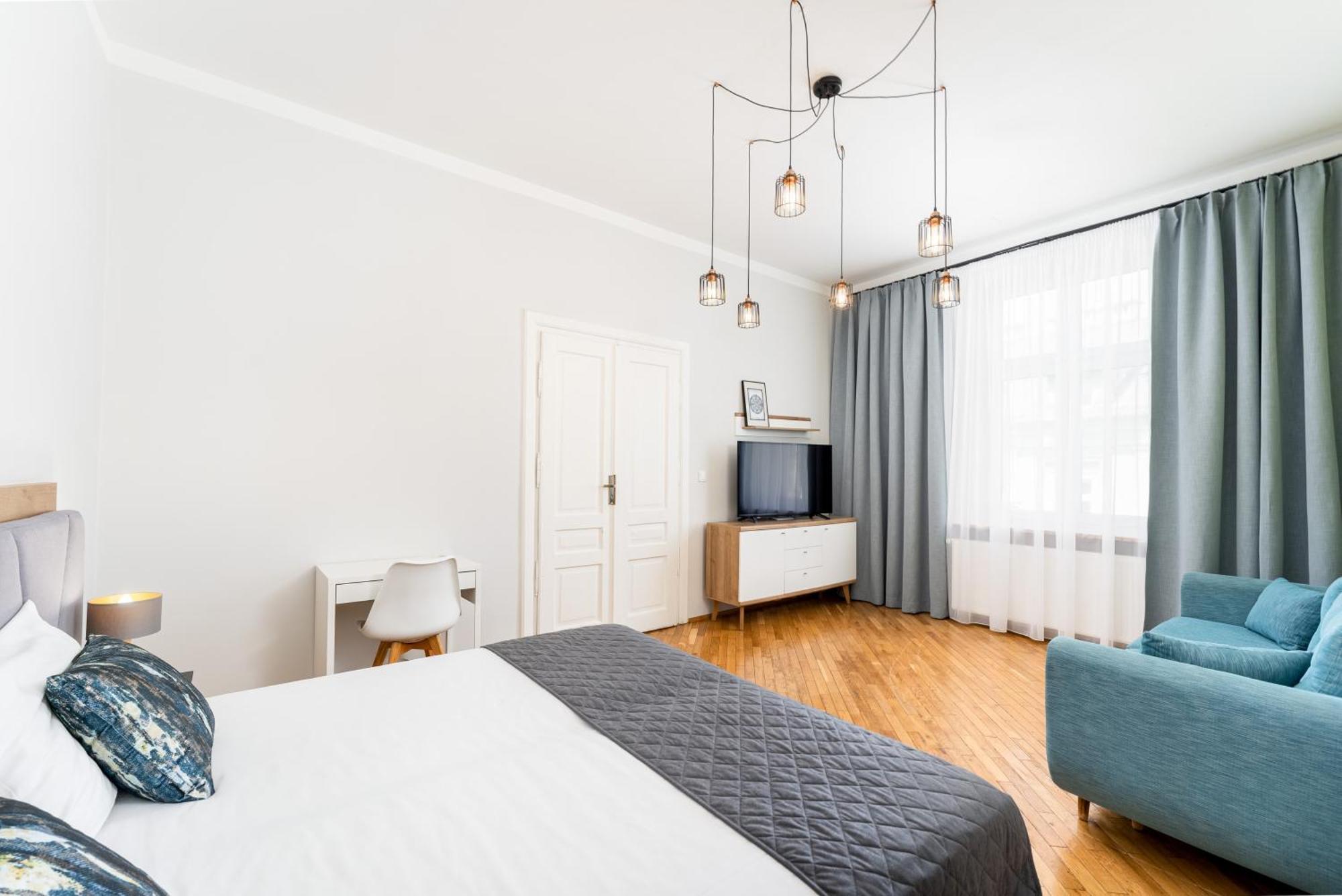 1898 Parkside Boutique Residence Краков Экстерьер фото